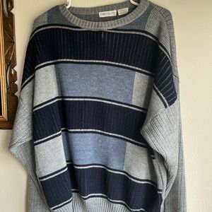 Vintage Balfour Sweater 66% Acrylic/35% Wool